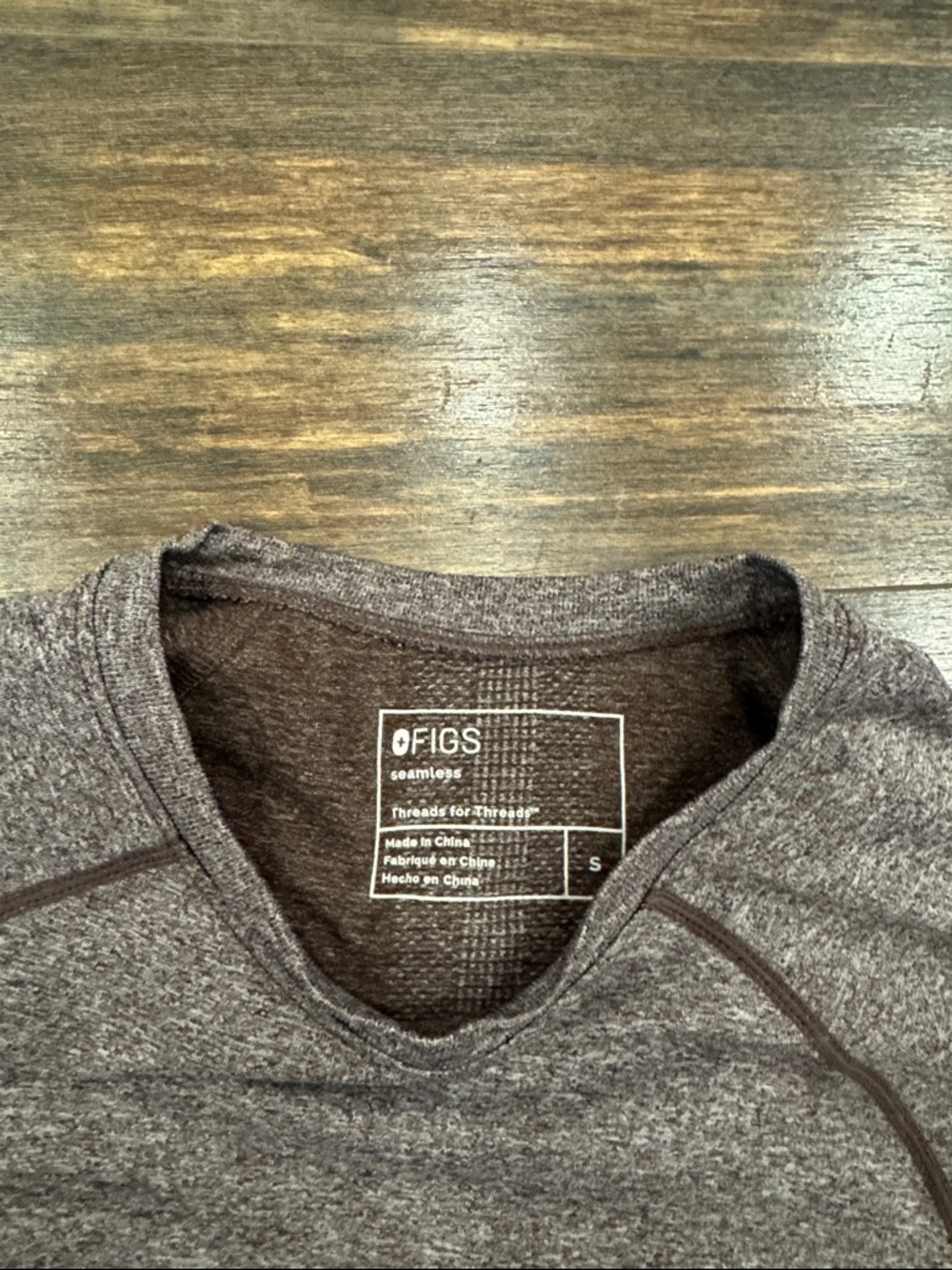 FIGS Heathered Taupe Long Salta Seamless Top - Picture 2 of 3